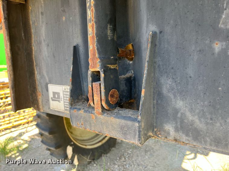 image for item DM1996 Willmar Ranger 7200  sprayer