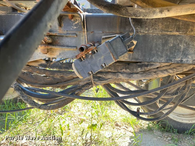 image for item DM1996 Willmar Ranger 7200  sprayer