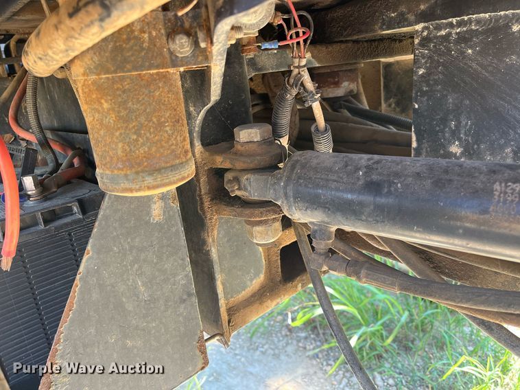 image for item DM1996 Willmar Ranger 7200  sprayer