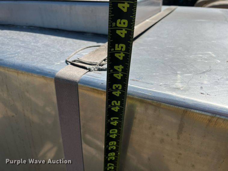 image for item DM1996 Willmar Ranger 7200  sprayer