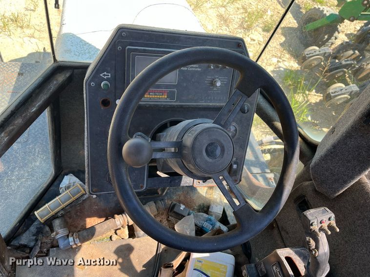 image for item DM1996 Willmar Ranger 7200  sprayer