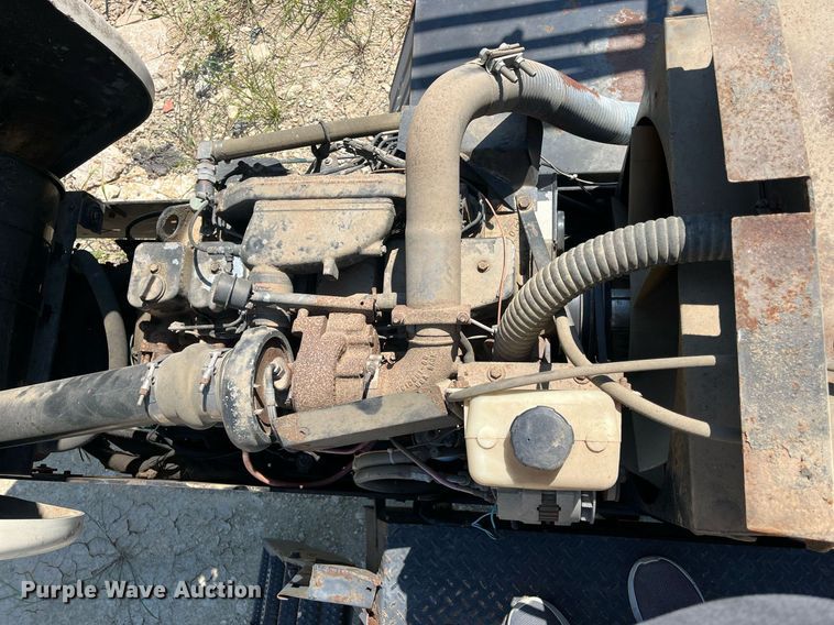 image for item DM1996 Willmar Ranger 7200  sprayer