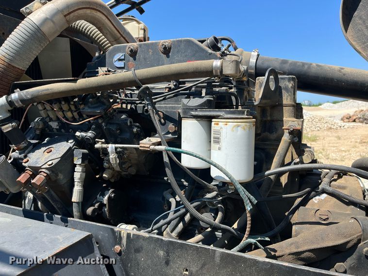 image for item DM1996 Willmar Ranger 7200  sprayer