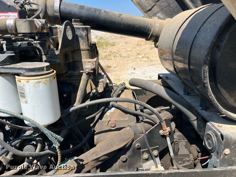 image for item DM1996 Willmar Ranger 7200  sprayer