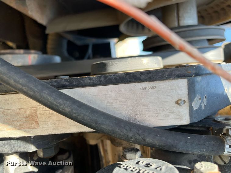 image for item DM1996 Willmar Ranger 7200  sprayer