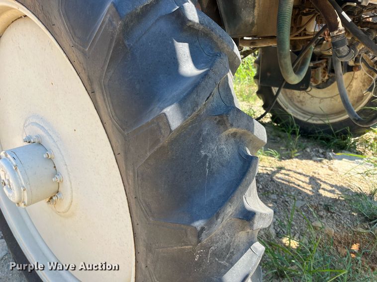 image for item DM1996 Willmar Ranger 7200  sprayer