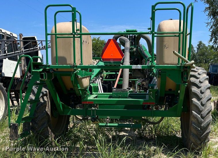 image for item DM1997 2010 Great Plains YP-1225A-TR  air seeder