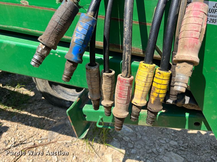 image for item DM1997 2010 Great Plains YP-1225A-TR  air seeder
