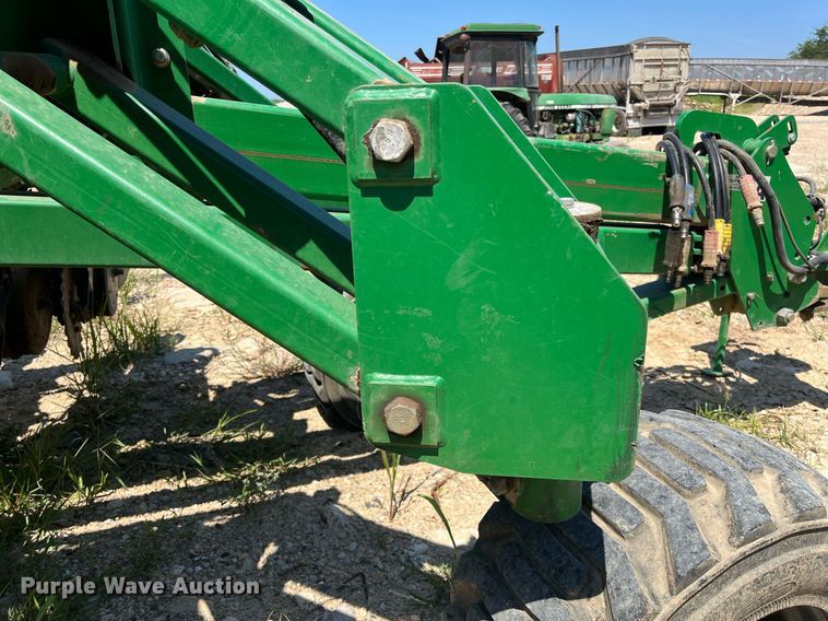 image for item DM1997 2010 Great Plains YP-1225A-TR  air seeder