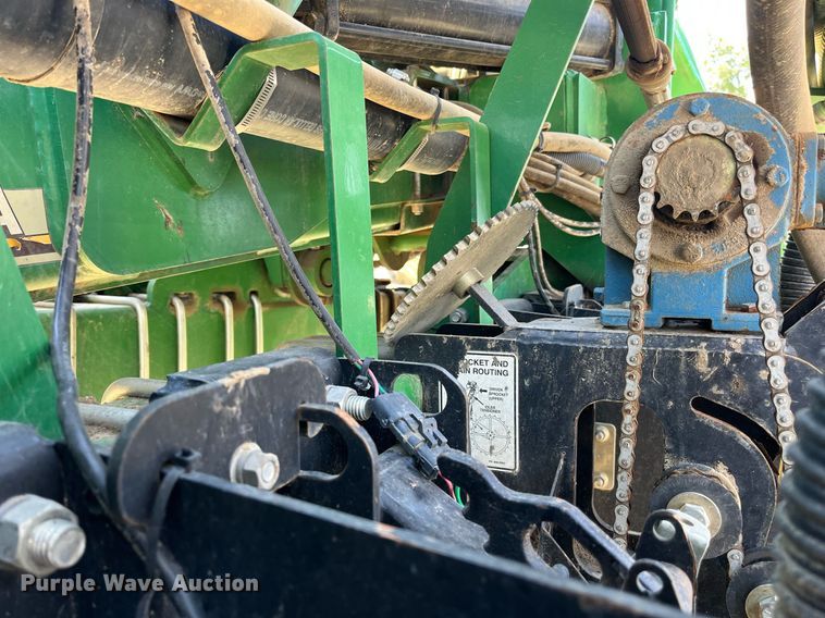 image for item DM1997 2010 Great Plains YP-1225A-TR  air seeder