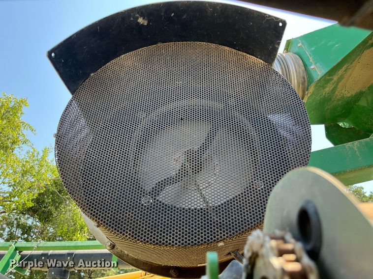 image for item DM1997 2010 Great Plains YP-1225A-TR  air seeder