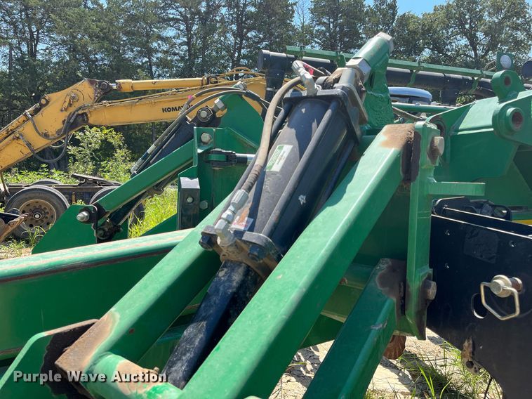 image for item DM1997 2010 Great Plains YP-1225A-TR  air seeder