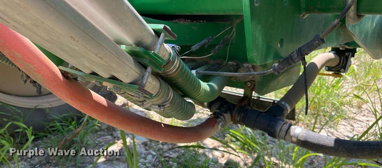 image for item DM1997 2010 Great Plains YP-1225A-TR  air seeder
