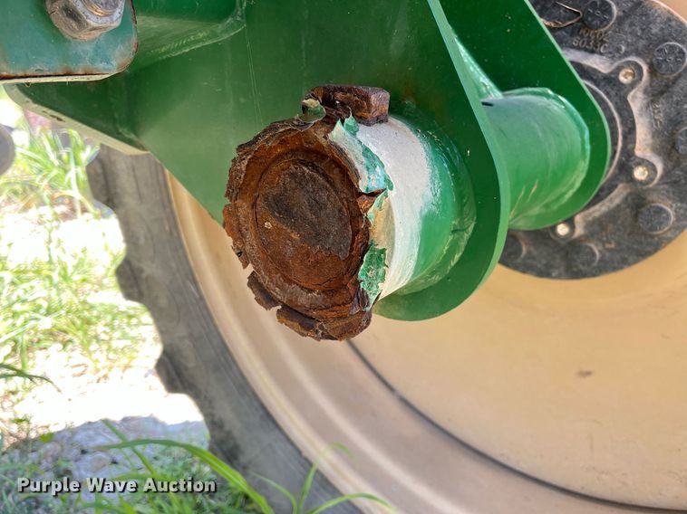 image for item DM1997 2010 Great Plains YP-1225A-TR  air seeder