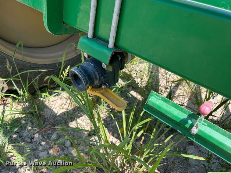 image for item DM1997 2010 Great Plains YP-1225A-TR  air seeder