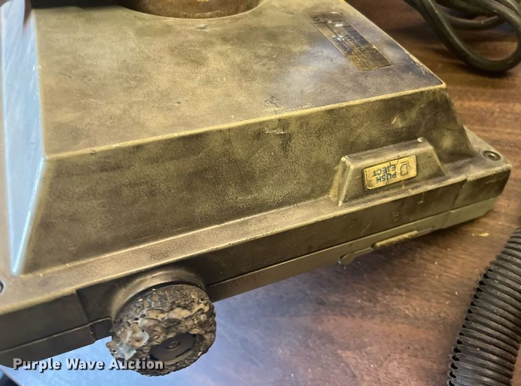 image for item DM1997 2010 Great Plains YP-1225A-TR  air seeder