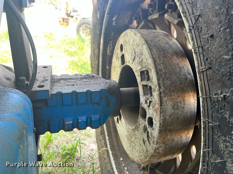 image for item DM2000 Ford 8730  MFWD tractor