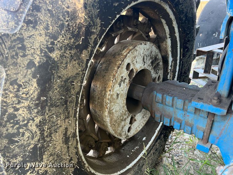 image for item DM2000 Ford 8730  MFWD tractor