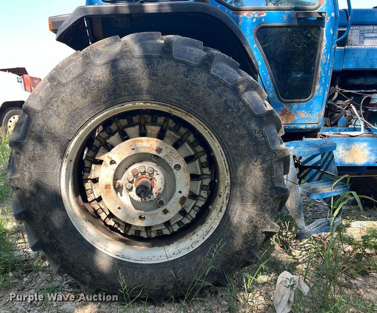 image for item DM2000 Ford 8730  MFWD tractor