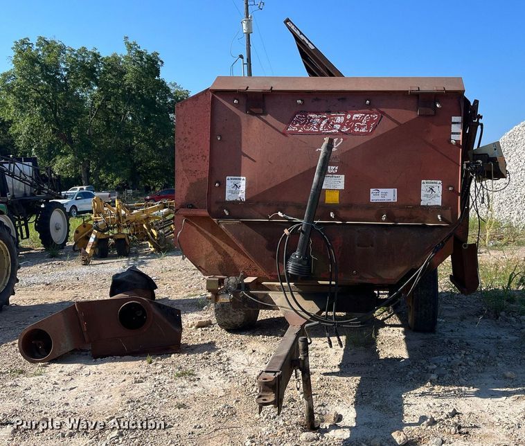 image for item DM2001 RotoMix 354-12  bale processor