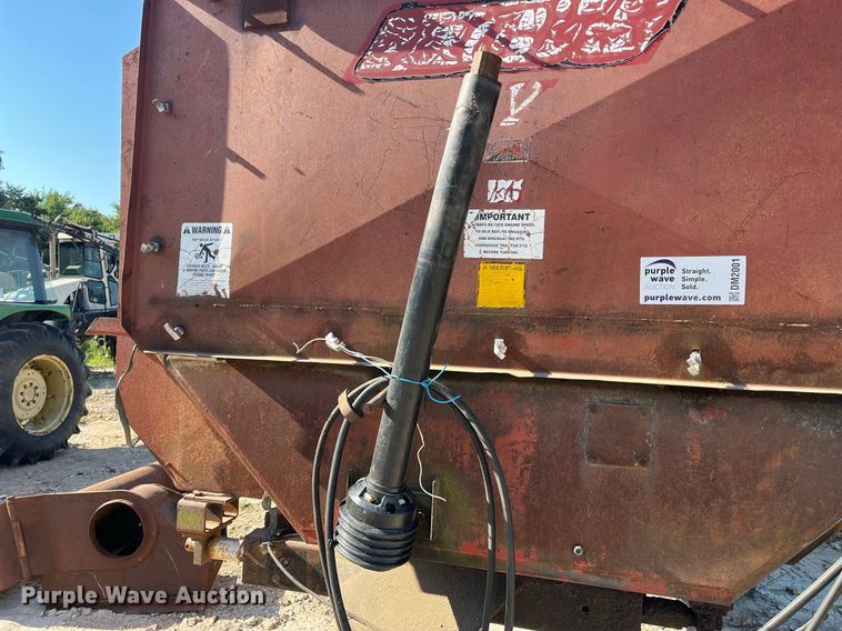 image for item DM2001 RotoMix 354-12  bale processor