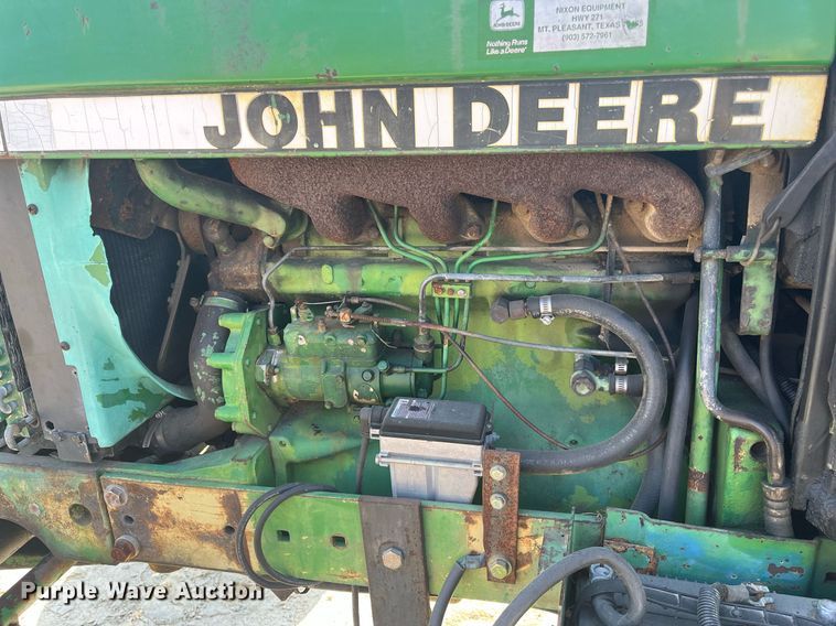 image for item DM2002 1984 John Deere 2550  tractor