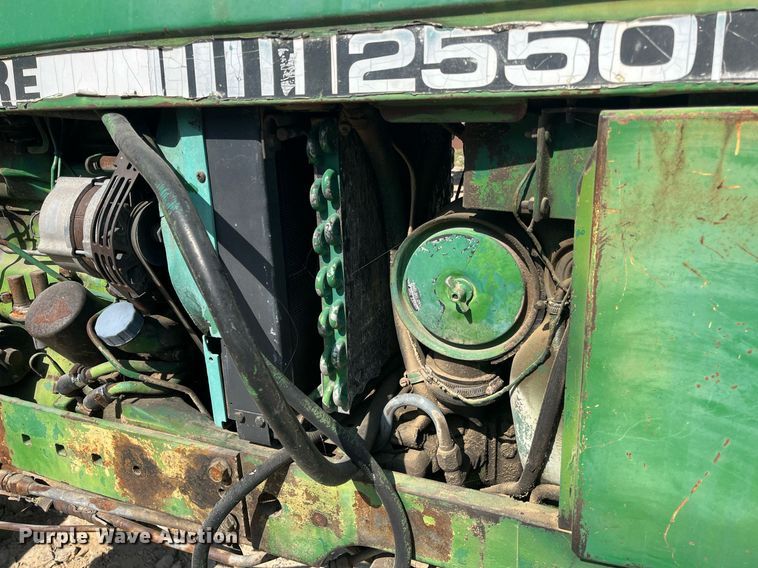 image for item DM2002 1984 John Deere 2550  tractor