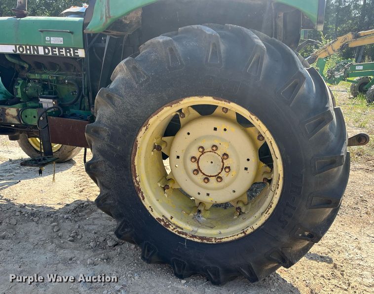 image for item DM2002 1984 John Deere 2550  tractor