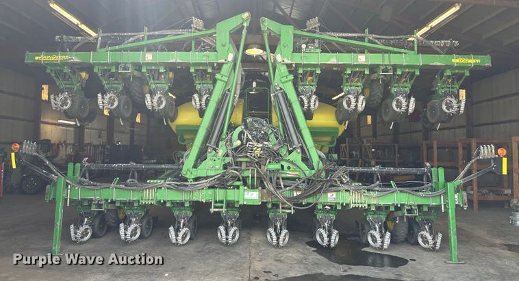 image for item DM2571 2009 John Deere 1720  no-till planter