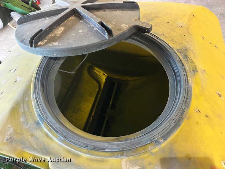 image for item DM2571 2009 John Deere 1720  no-till planter