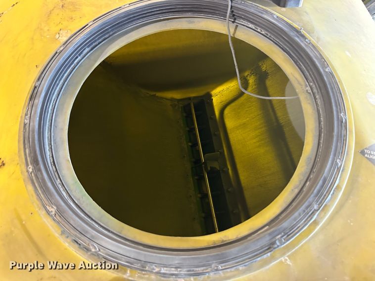 image for item DM2571 2009 John Deere 1720  no-till planter