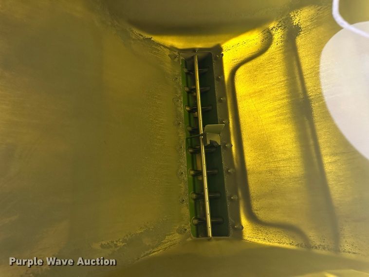 image for item DM2571 2009 John Deere 1720  no-till planter