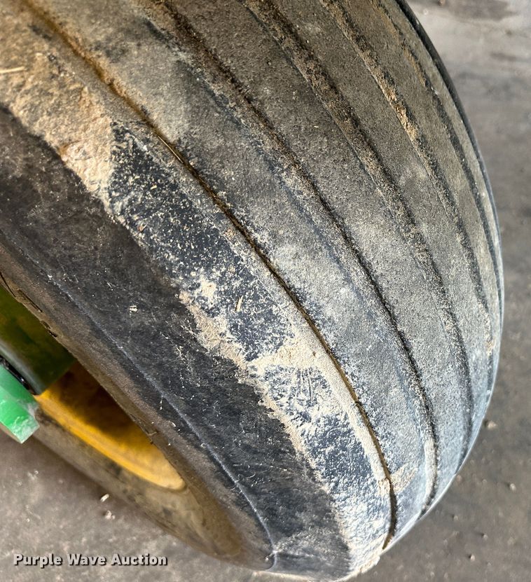 image for item DM2571 2009 John Deere 1720  no-till planter