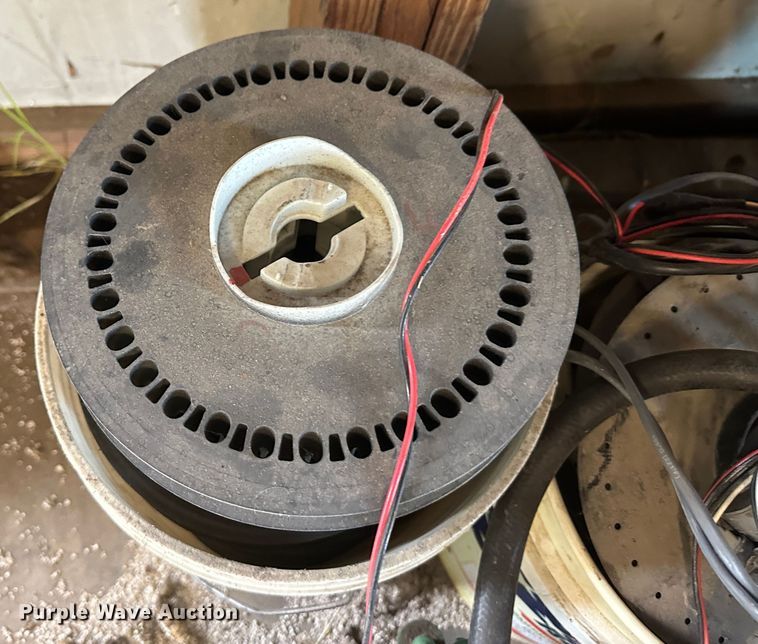 image for item DM2571 2009 John Deere 1720  no-till planter