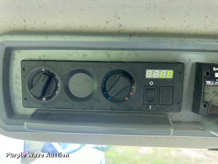 image for item DM2572 2020 Versatile 315  MFWD tractor