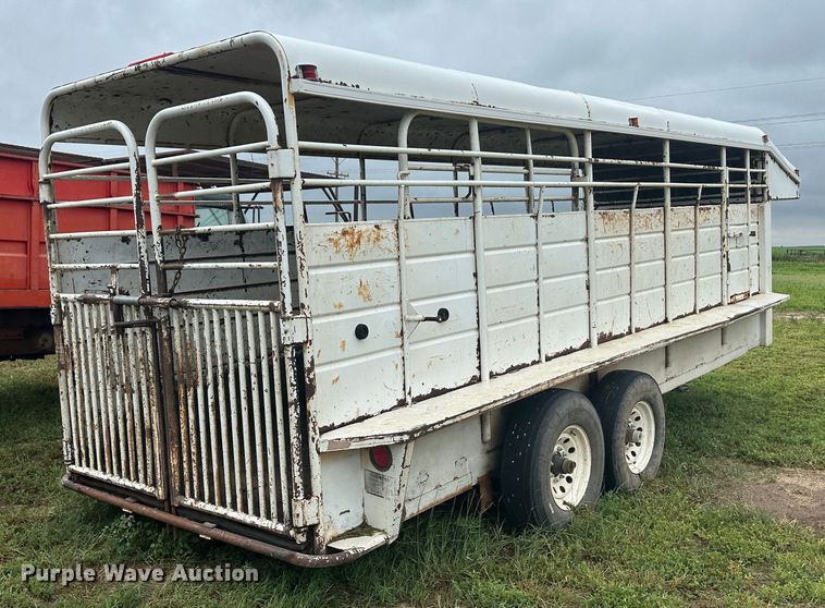 image for item DM2574 1994 CM  livestock trailer