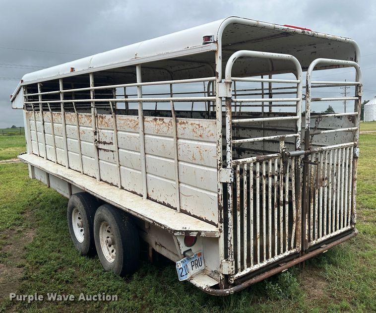 image for item DM2574 1994 CM  livestock trailer