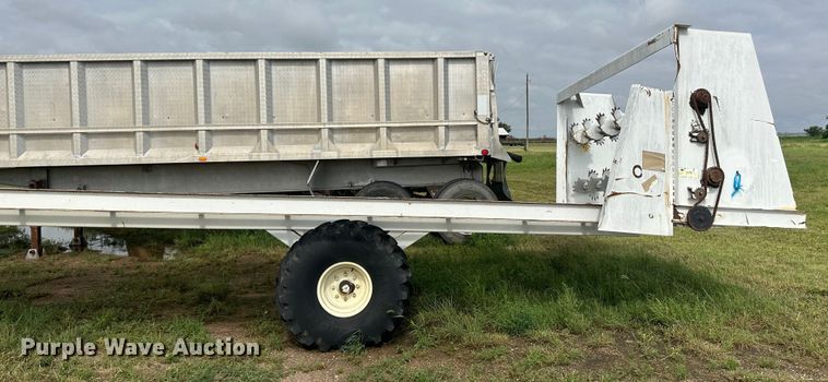 image for item DM2575 Bed Master 6000  square bale spreader