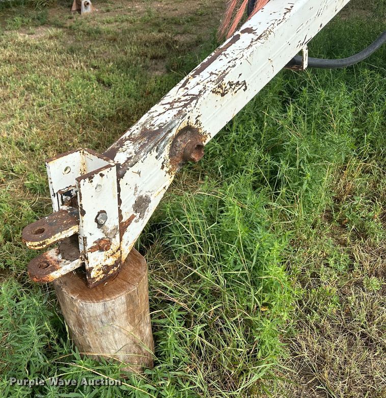 image for item DM2575 Bed Master 6000  square bale spreader