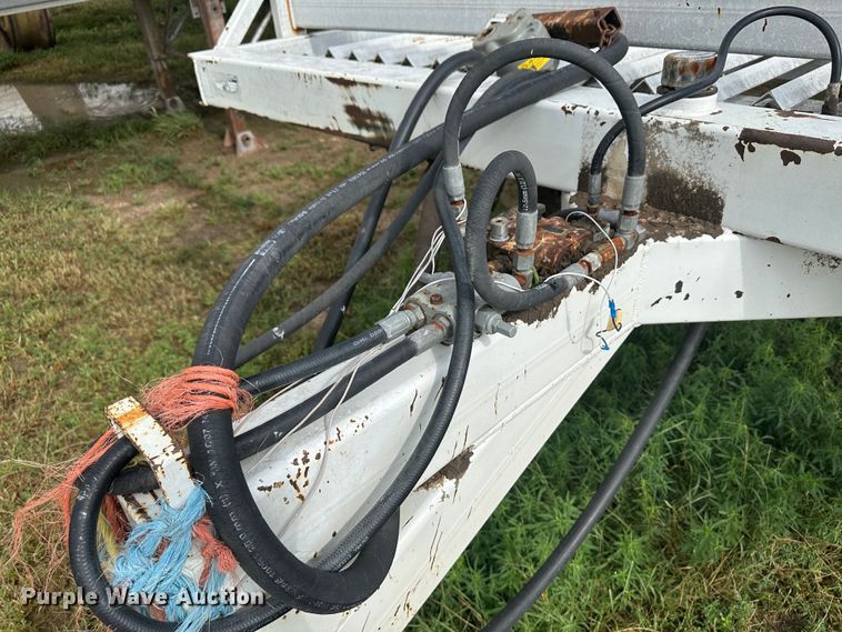 image for item DM2575 Bed Master 6000  square bale spreader