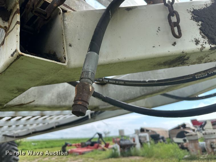 image for item DM2575 Bed Master 6000  square bale spreader