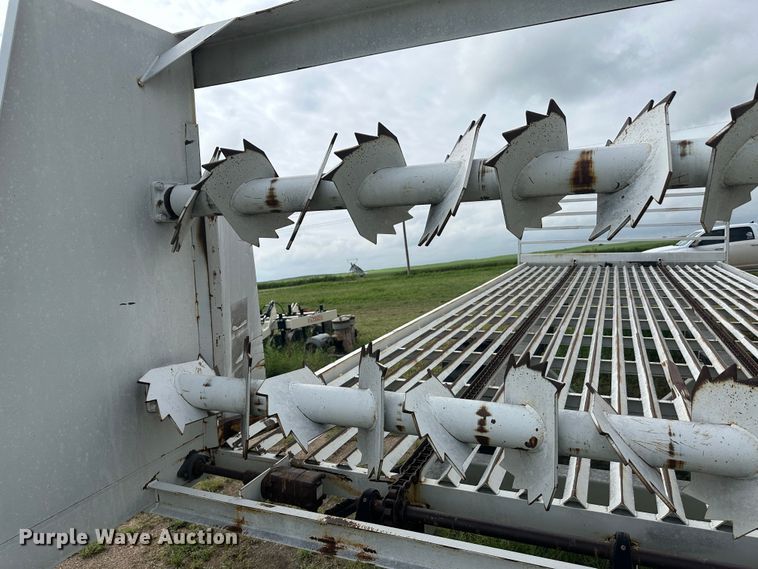 image for item DM2575 Bed Master 6000  square bale spreader