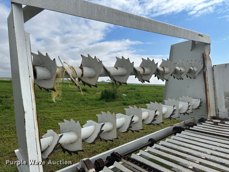 image for item DM2575 Bed Master 6000  square bale spreader