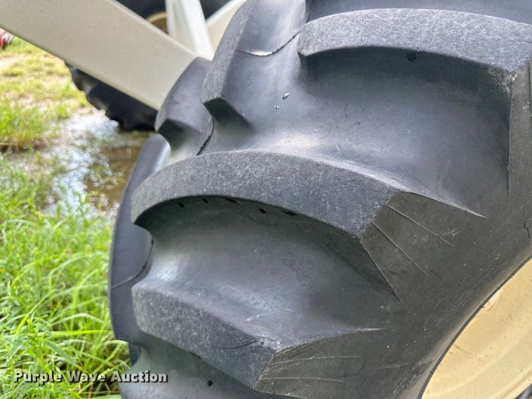 image for item DM2575 Bed Master 6000  square bale spreader