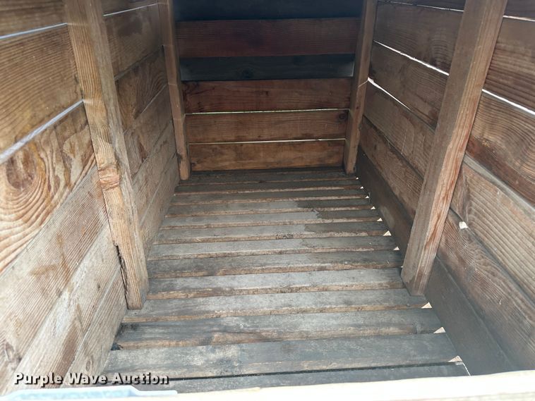 image for item DM2577 Livestock equipment