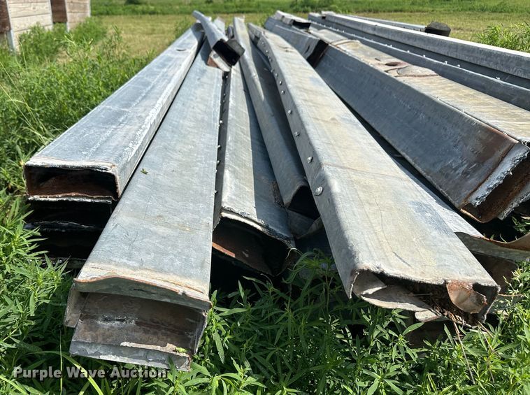 image for item DM2577 Livestock equipment