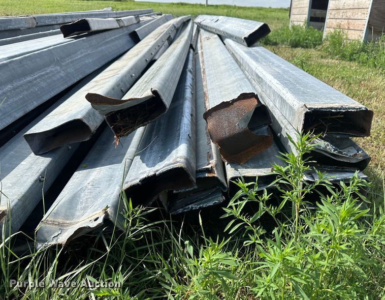 image for item DM2577 Livestock equipment