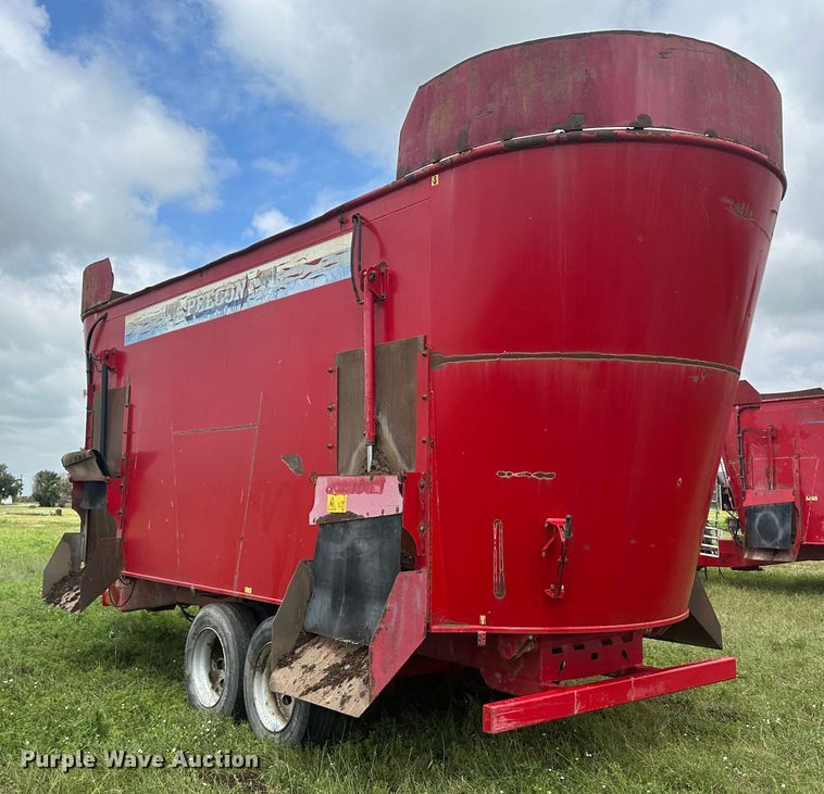 image for item DM2579 2012 Peecon VME 400  feed grinder/mixer