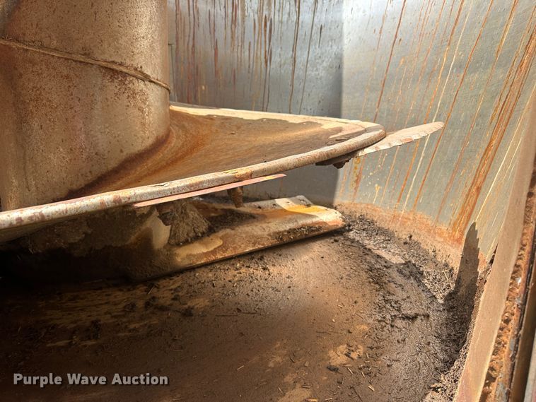 image for item DM2579 2012 Peecon VME 400  feed grinder/mixer