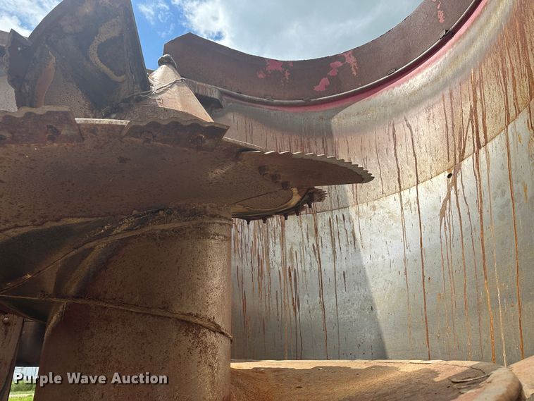 image for item DM2579 2012 Peecon VME 400  feed grinder/mixer